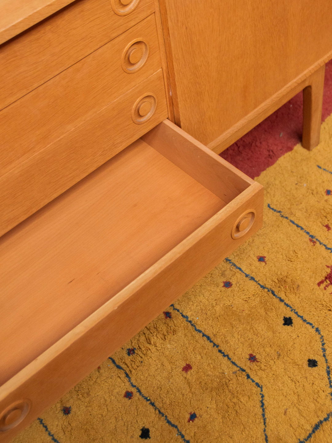 margaret-enfilade-bois-411-12