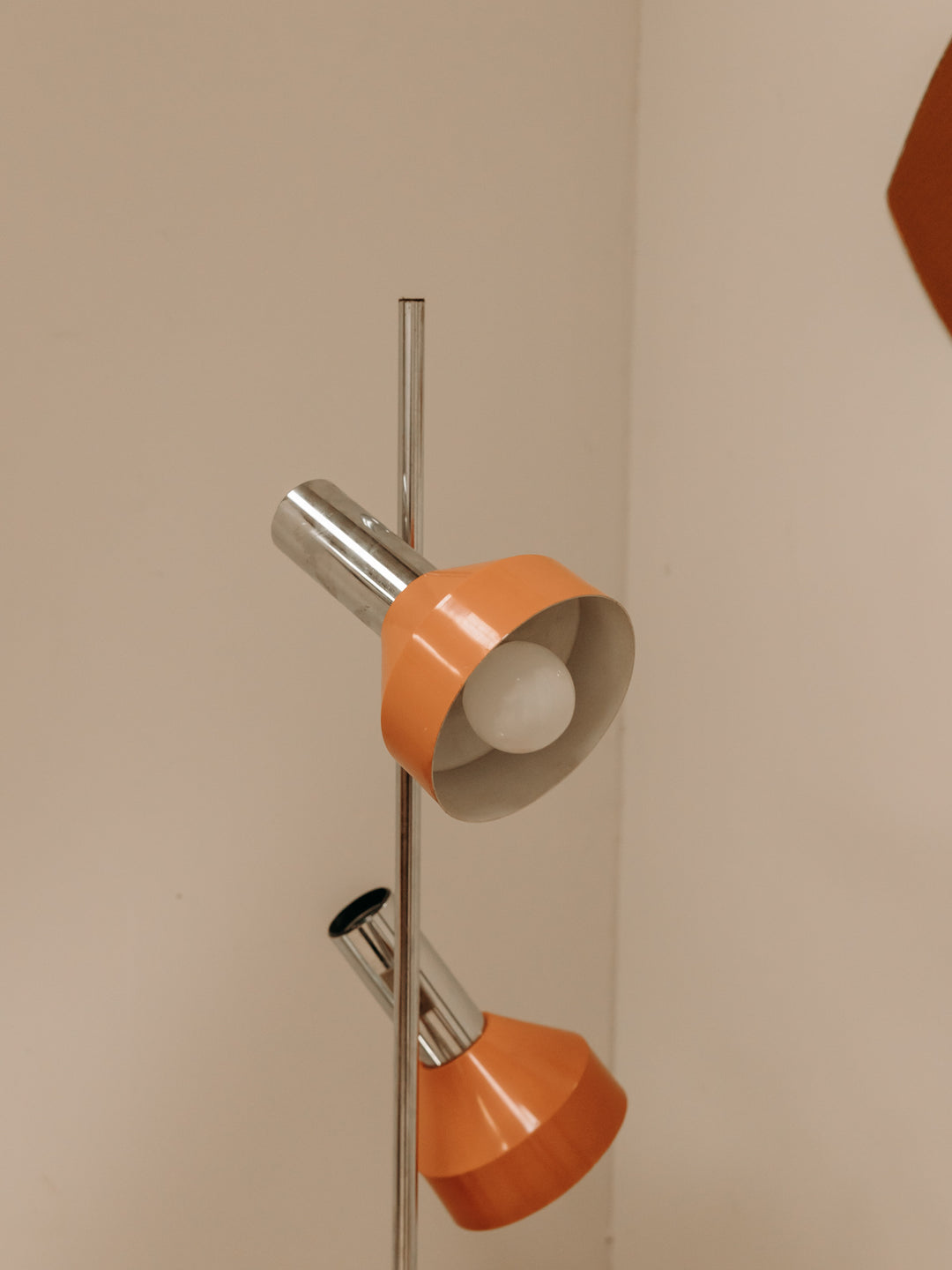 julien-lampadaire-orange-245-8