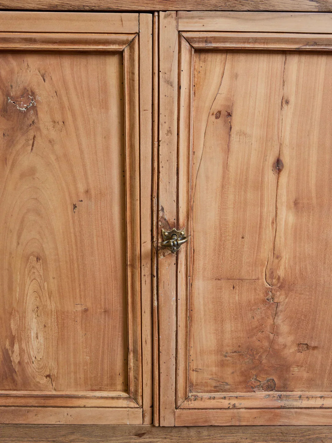 blandine-armoire-bois-356-5