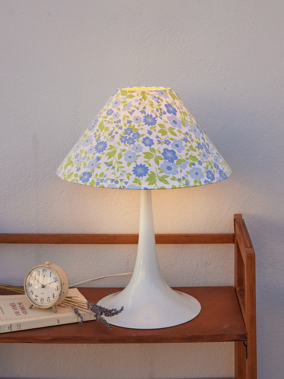 julia-lampe-a-poser-plastique-1033-2