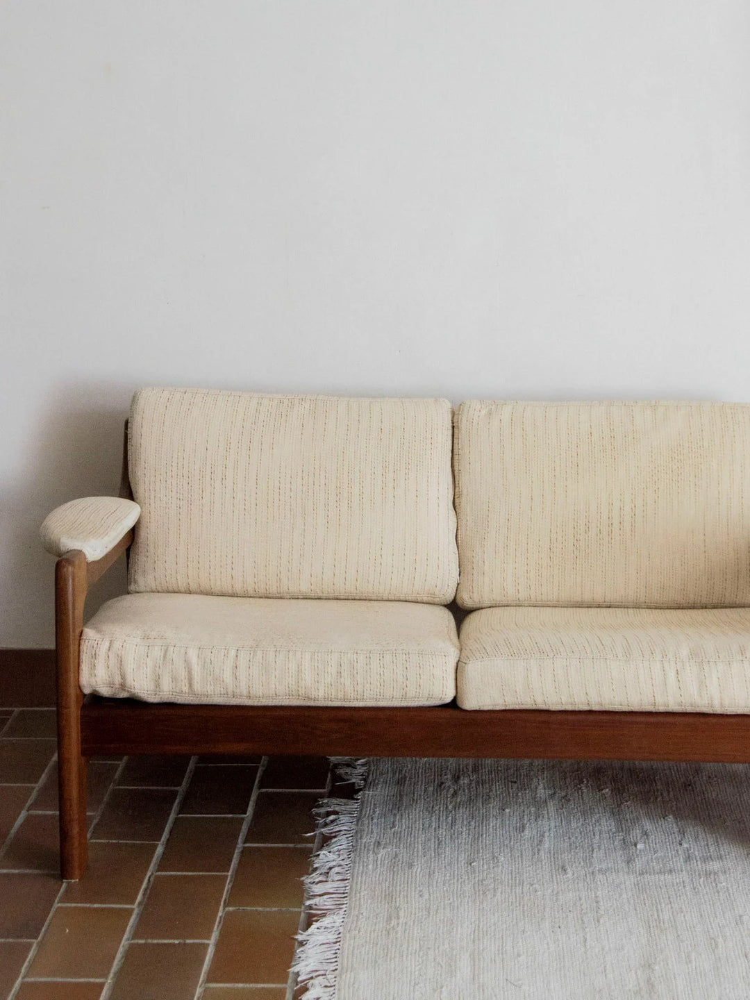 clara-banquette-teck-67-2