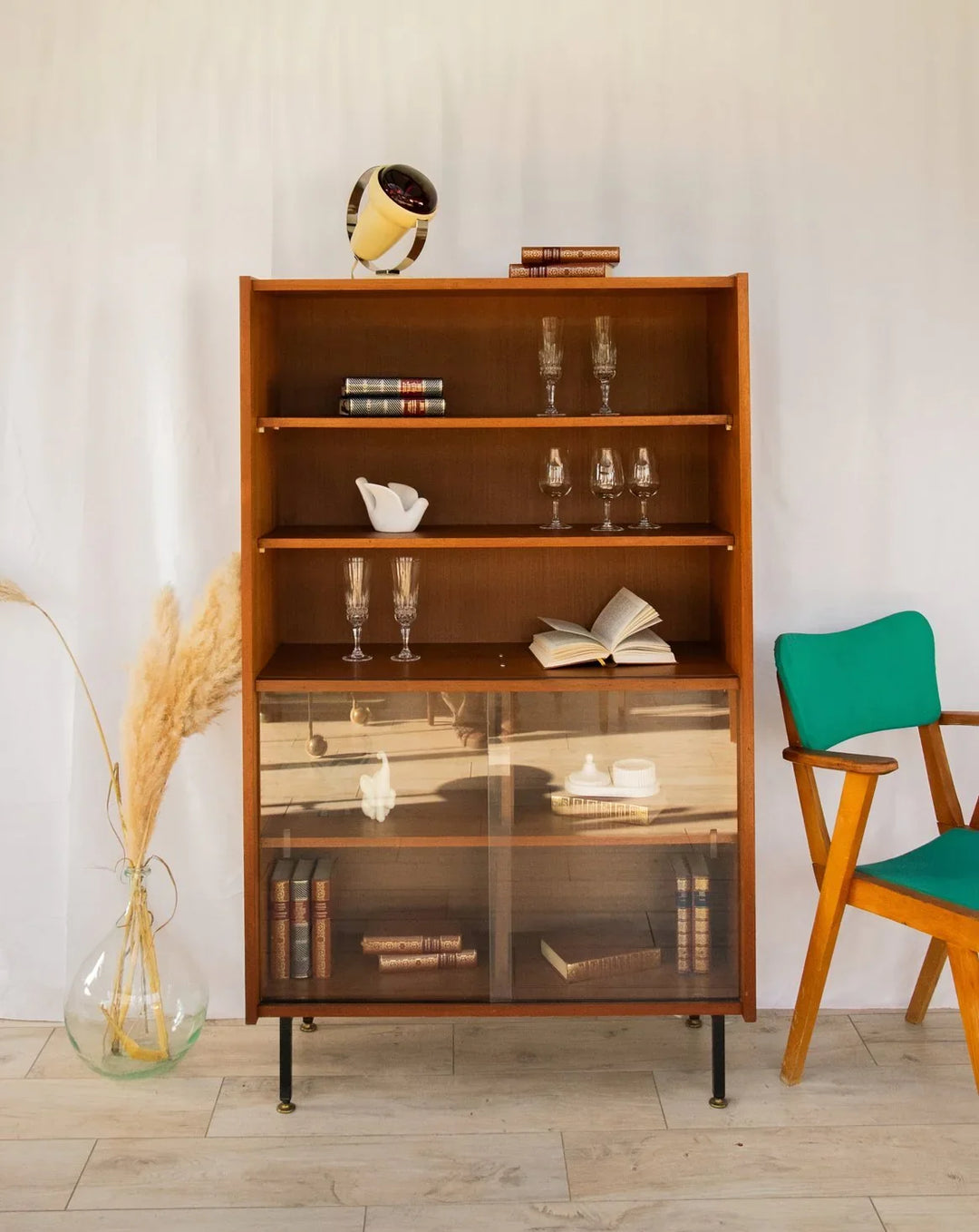 victoria-vitrine-bois-135-1