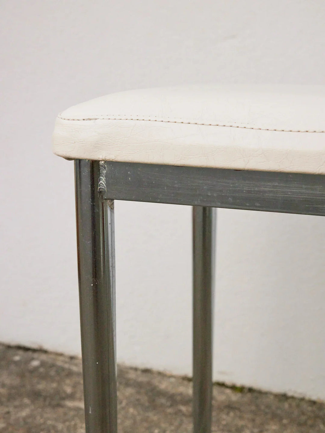 axel-tabouret-cuir-547-3