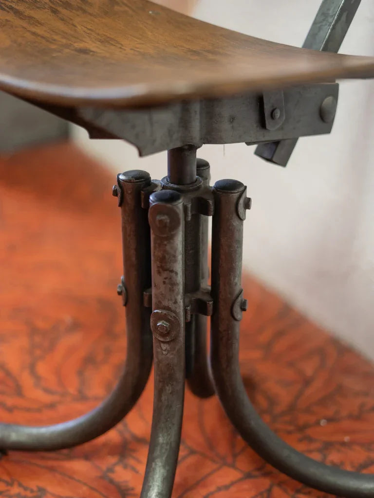 claude-chaise-bois-717-2