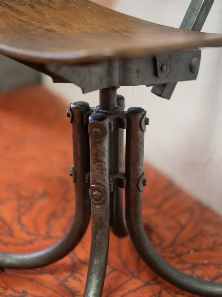 claude-chaise-bois-717-2