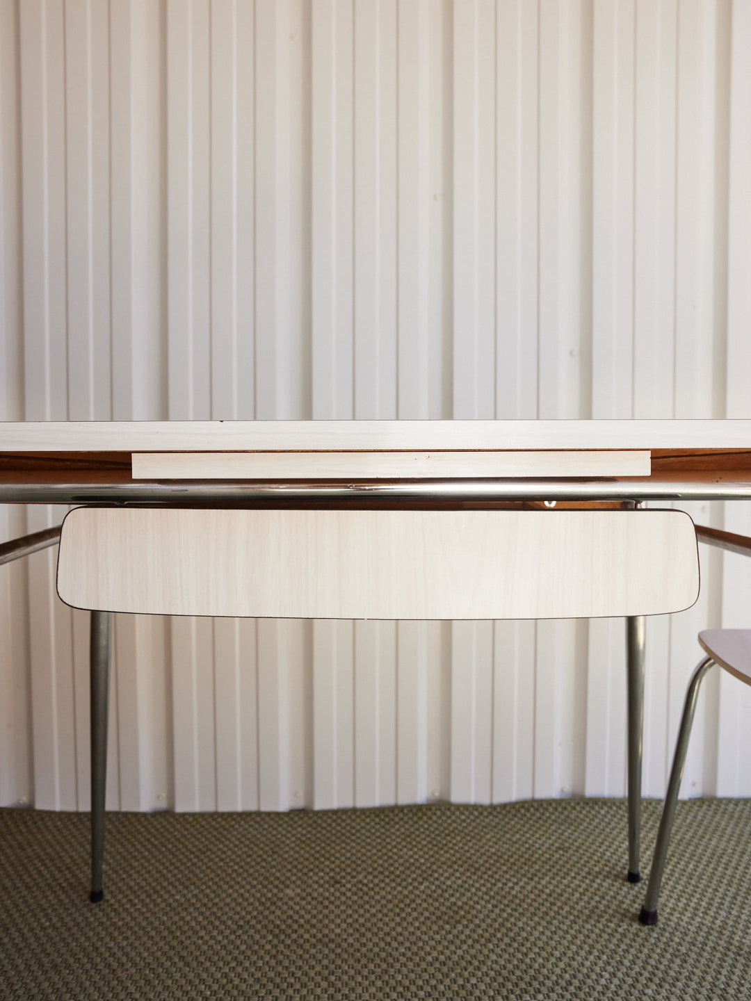 auguste-ensemble-table-chaises-formica-15-8