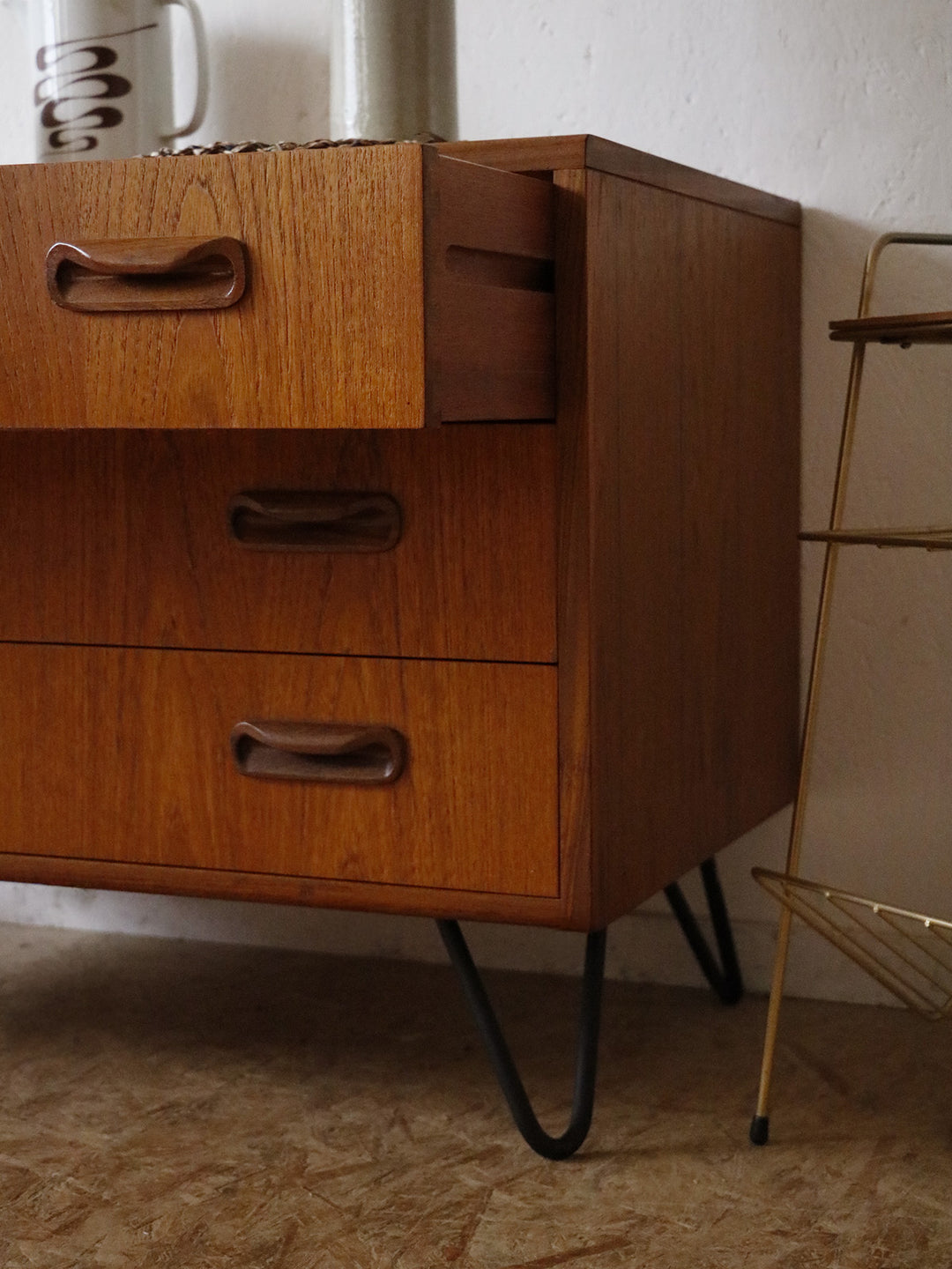 olga-commode-teck-302-9