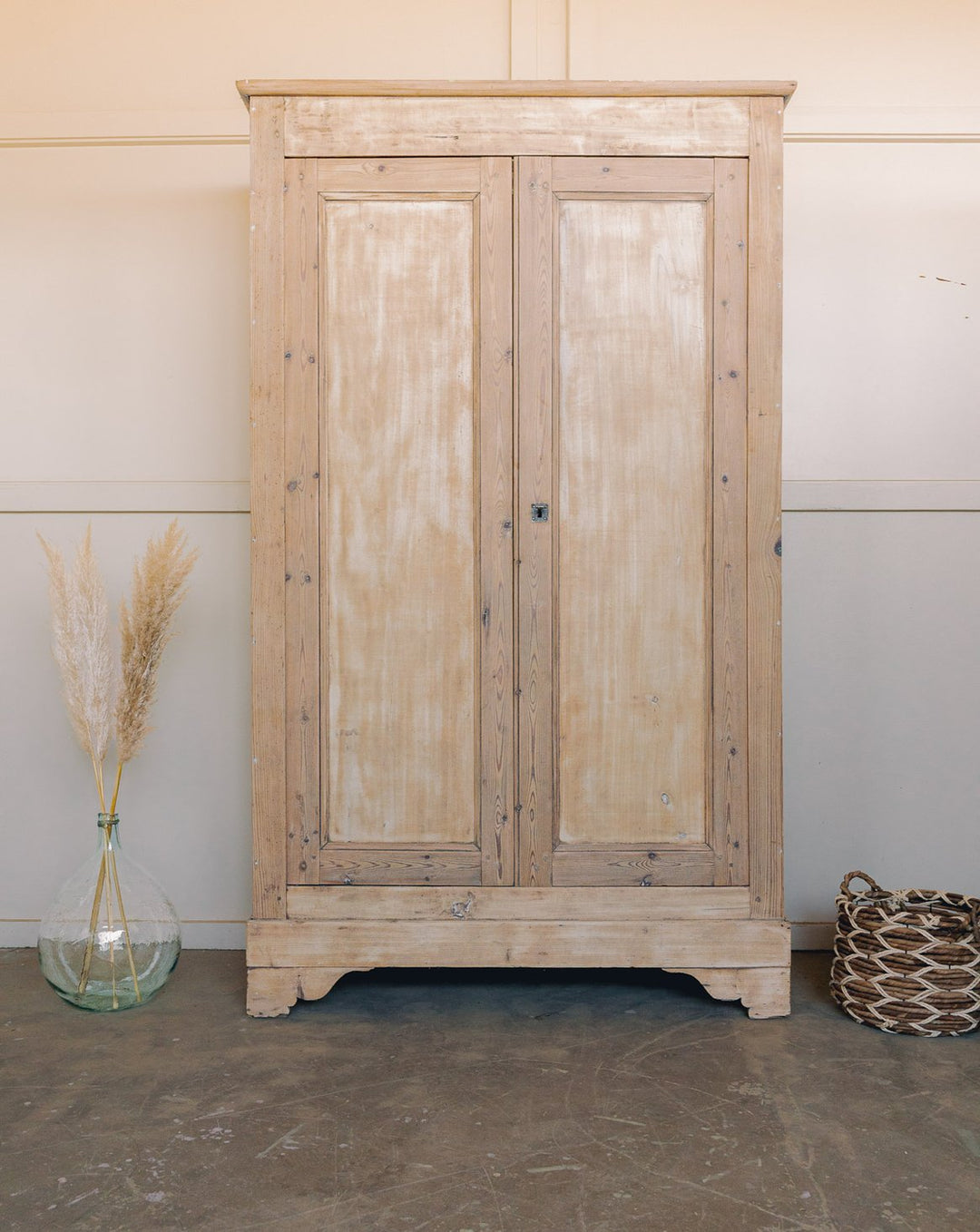 blandine-armoire-bois-clair-renovee-501-1