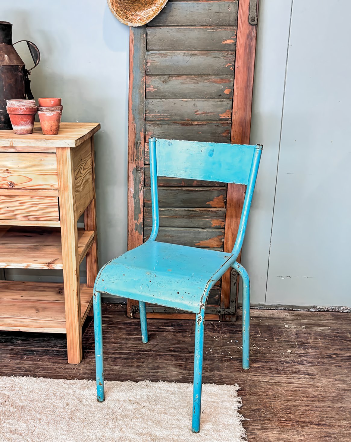 Assises : tabourets, chaises, bancs, fauteuils, canapés…