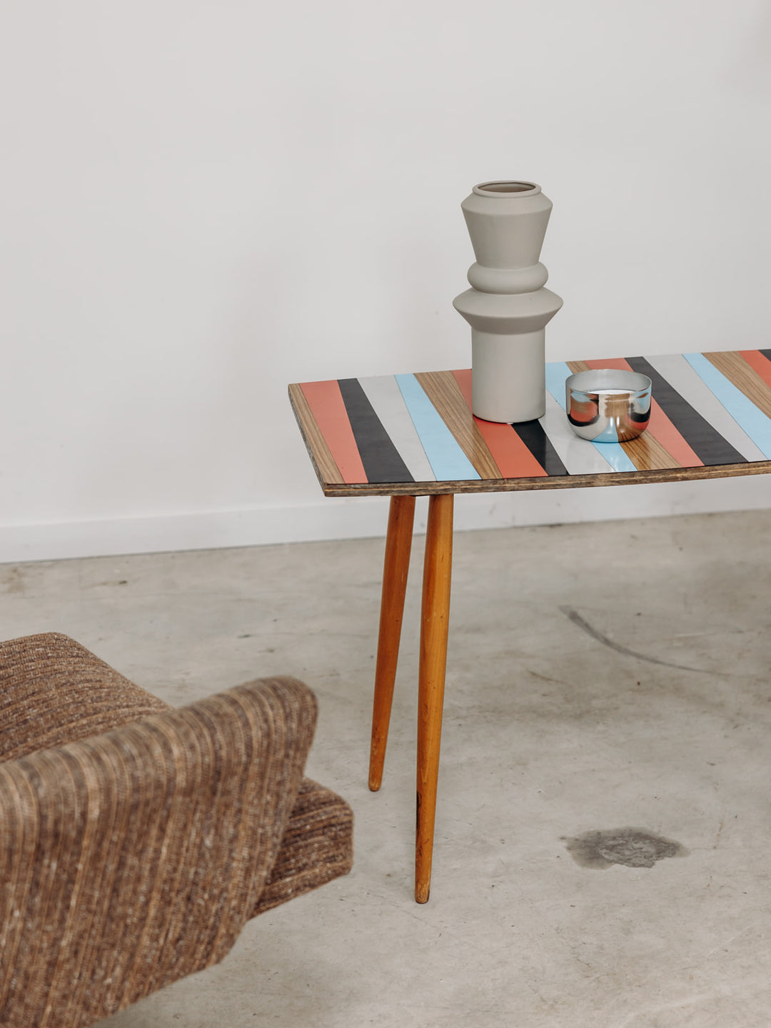 4U3A9821_Debongout-brocante-gregory-15-10-24_tablebassemulticolore1_0017.jpg