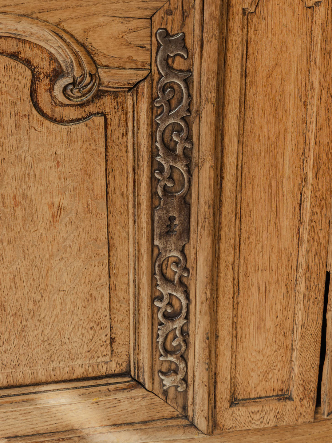 gilbert-buffet-bois-1543-9