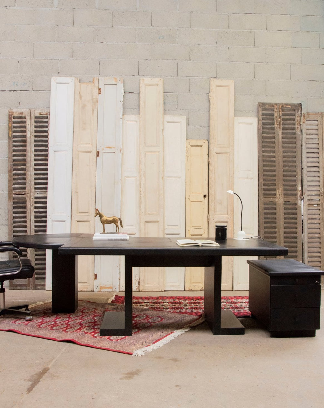 yvan-grand-bureau-cuir-457-1