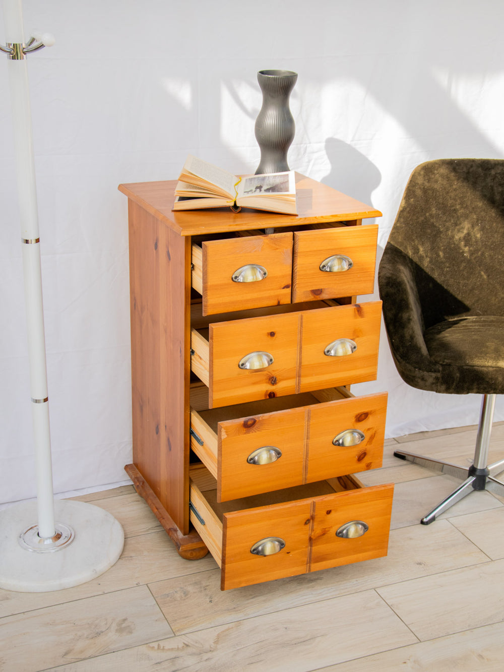 olga-commode-pin-430-2