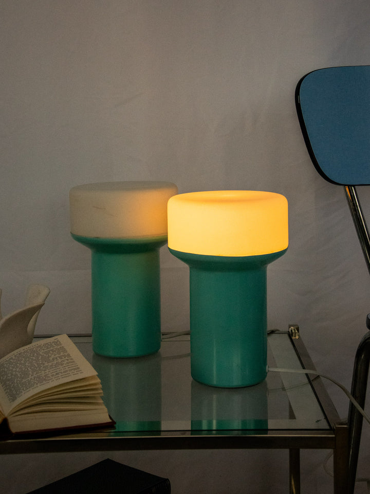 julia-lampe-poser-plastique-645-3