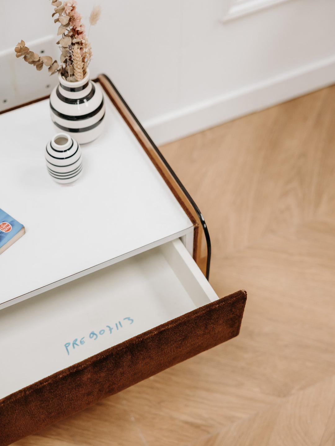 louise-coiffeuse-plexi-214-10