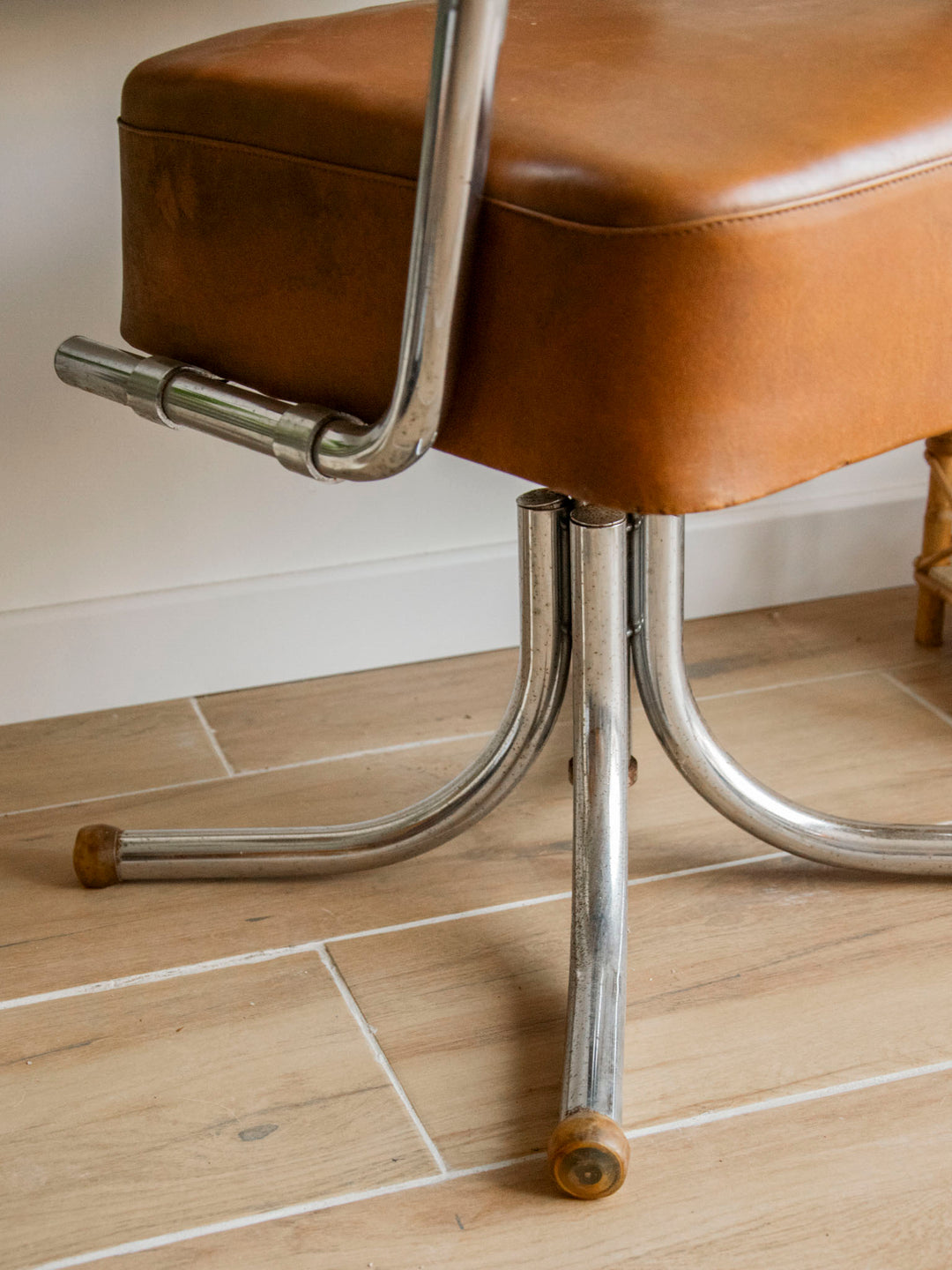 jakob-fauteuil-cuir-1359-10