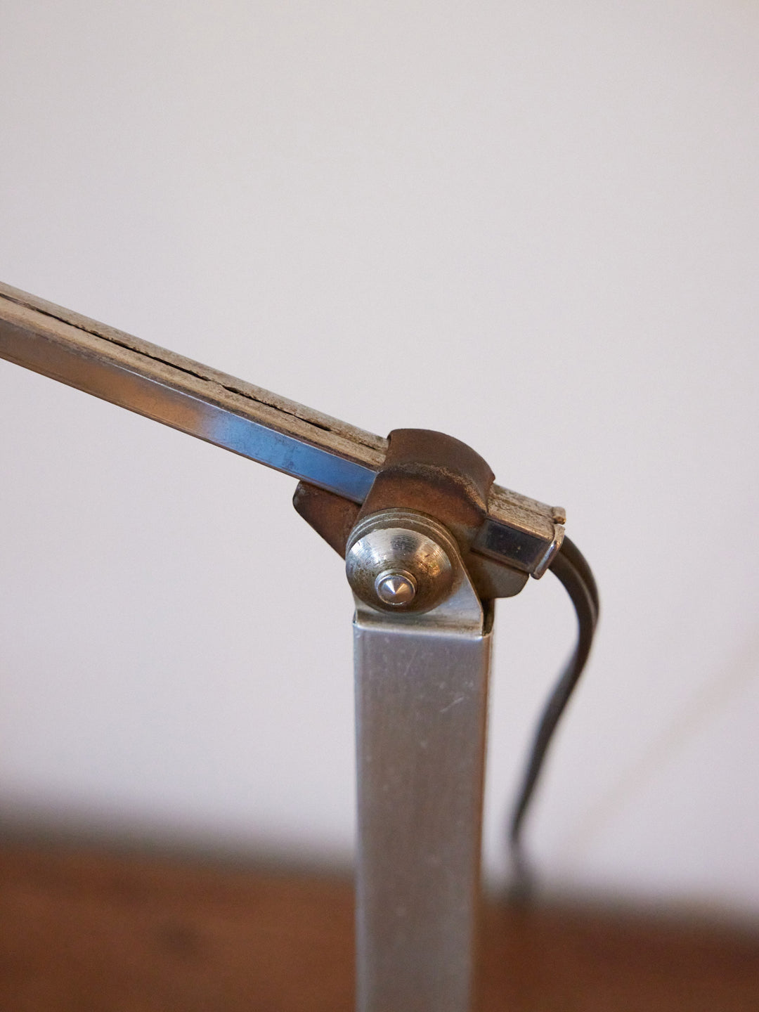 julia-lampe-a-poser-metal-vintage-bureau-1064-6