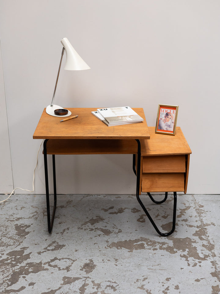 yvan-bureau-bois-enfant-587-2