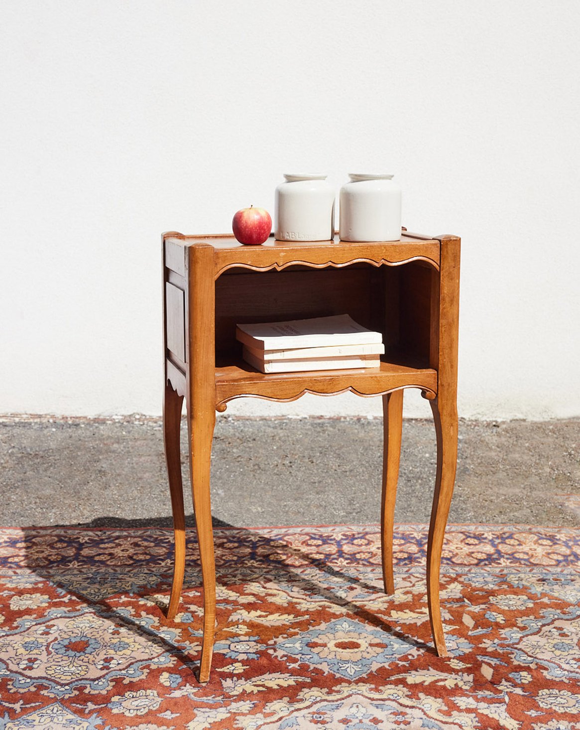 odile-table-chevet-bois-ancien-1470-1