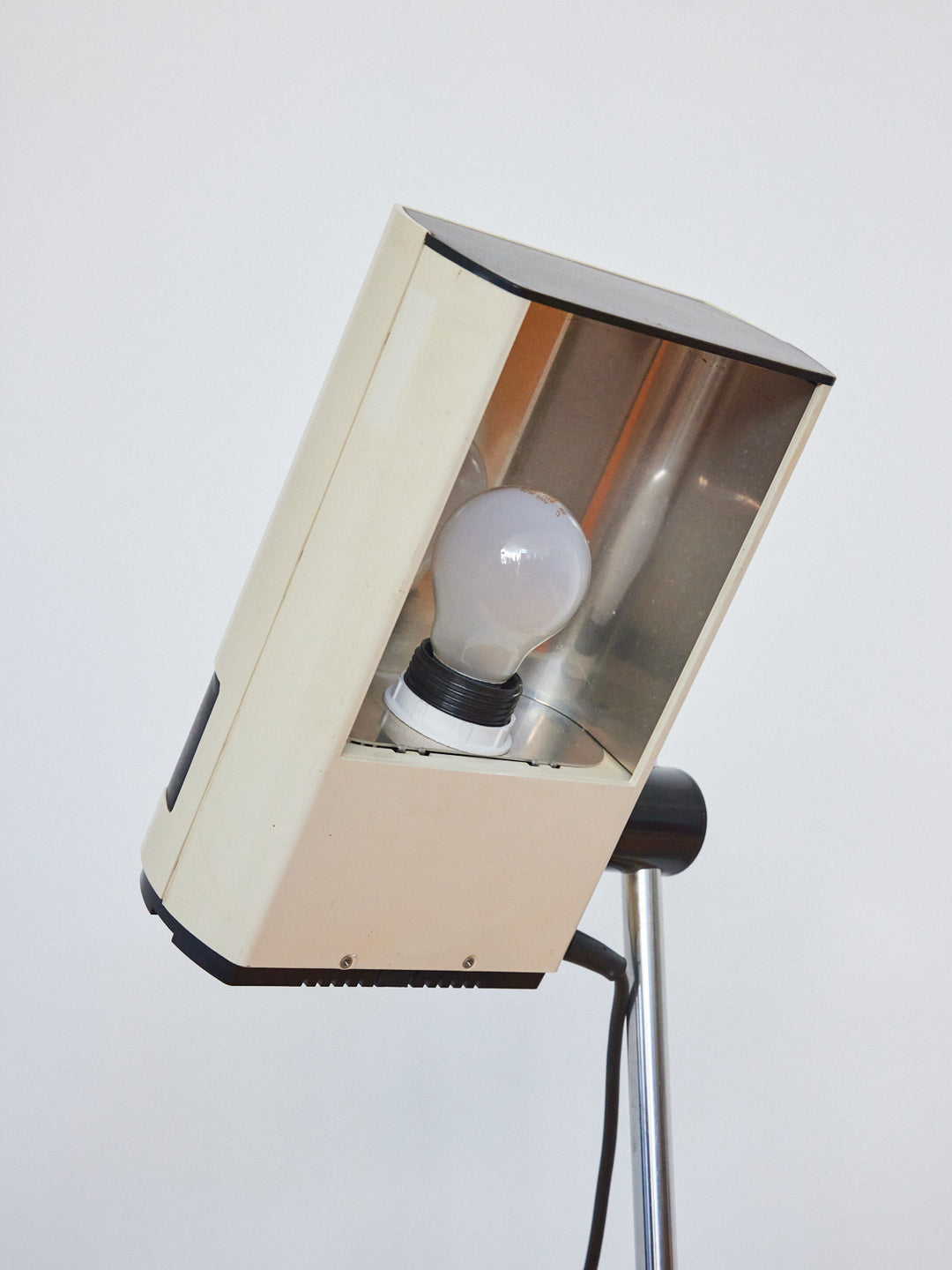 julia-lampe-à-poser-plastique-941-6