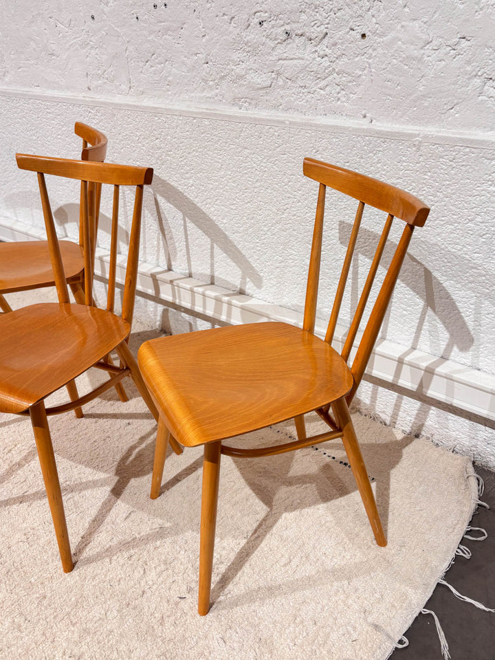 39lotde4chaises-3.jpg