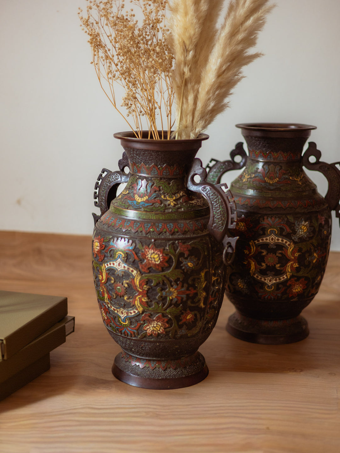 edmond-vase-bronze-100-9