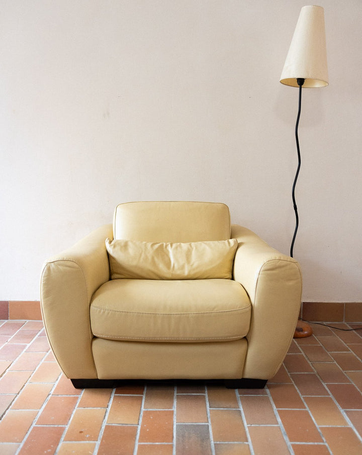 jakob-fauteuil-cuir-jaunebeurre-1327-1
