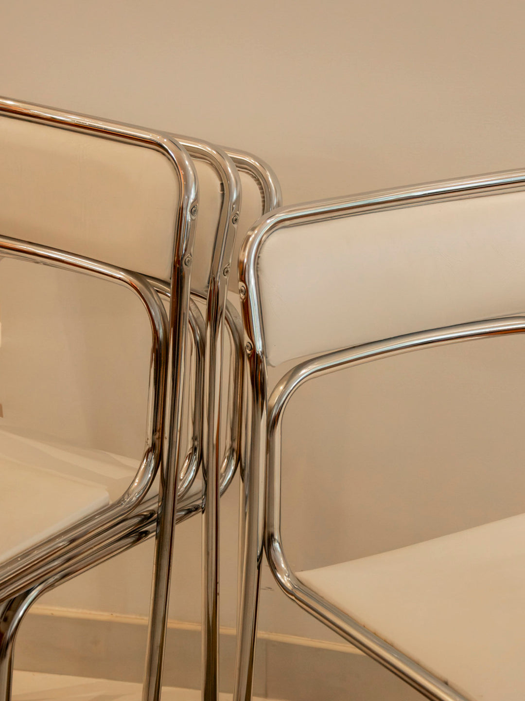 alma-chaise-skai-2037-3