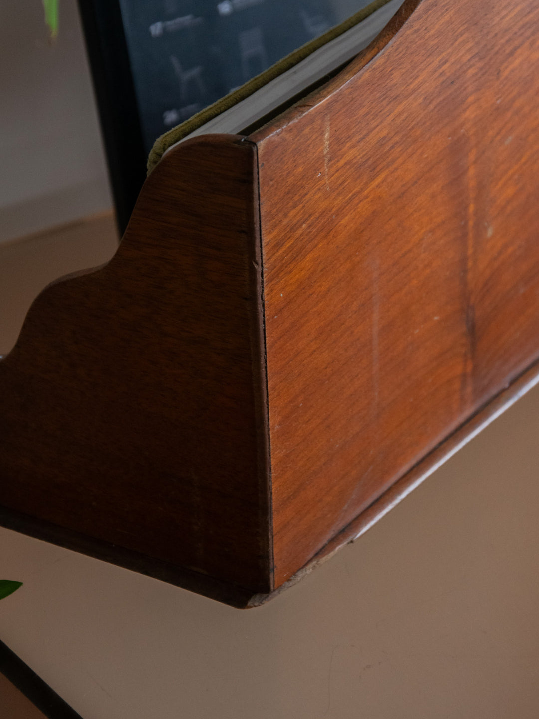 marius-porte-revues-bois-202-8