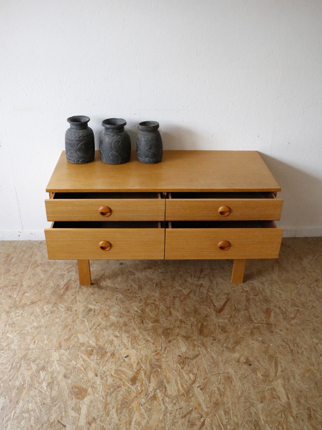 olga-commode-teck-301-3