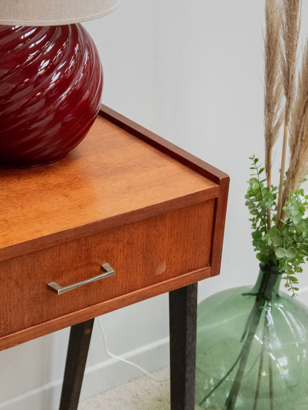 hanna-table-appoint-teck-642-6