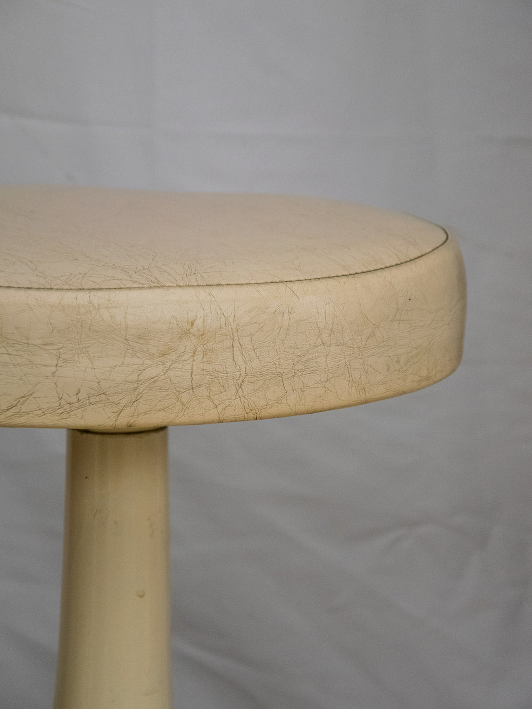 axel-tabouret--583-4