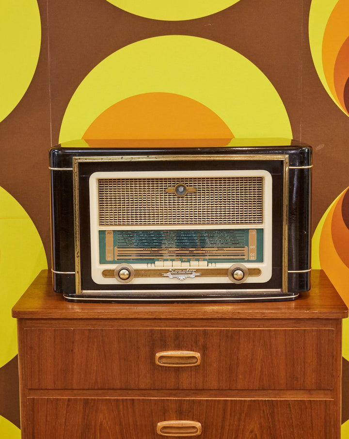 nour-appareil-electrique-vintage-bois-56-1