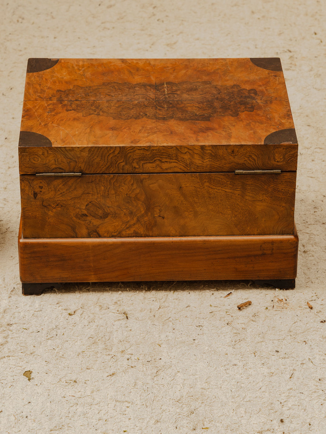 lucien-coffre-bois-218-6
