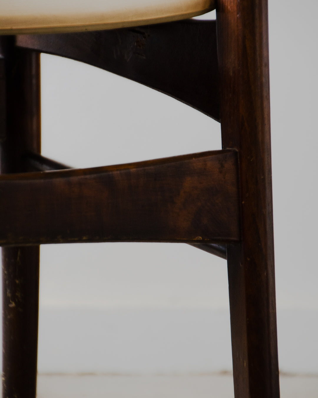 alma-chaise-midcentury-1619-11