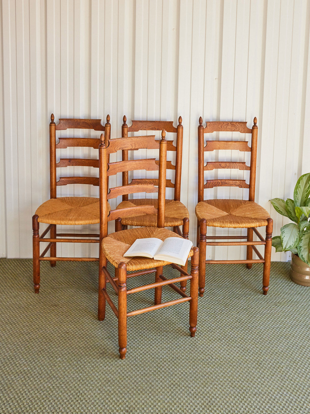 claude-chaise-bois-1132-2