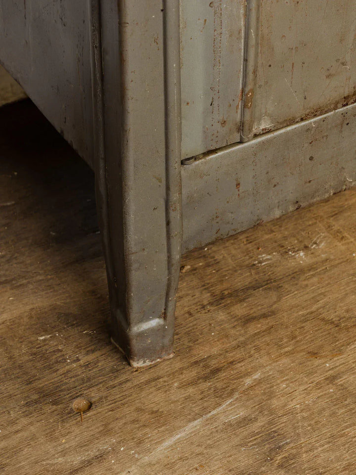 gilbert-buffet-metal-490-10