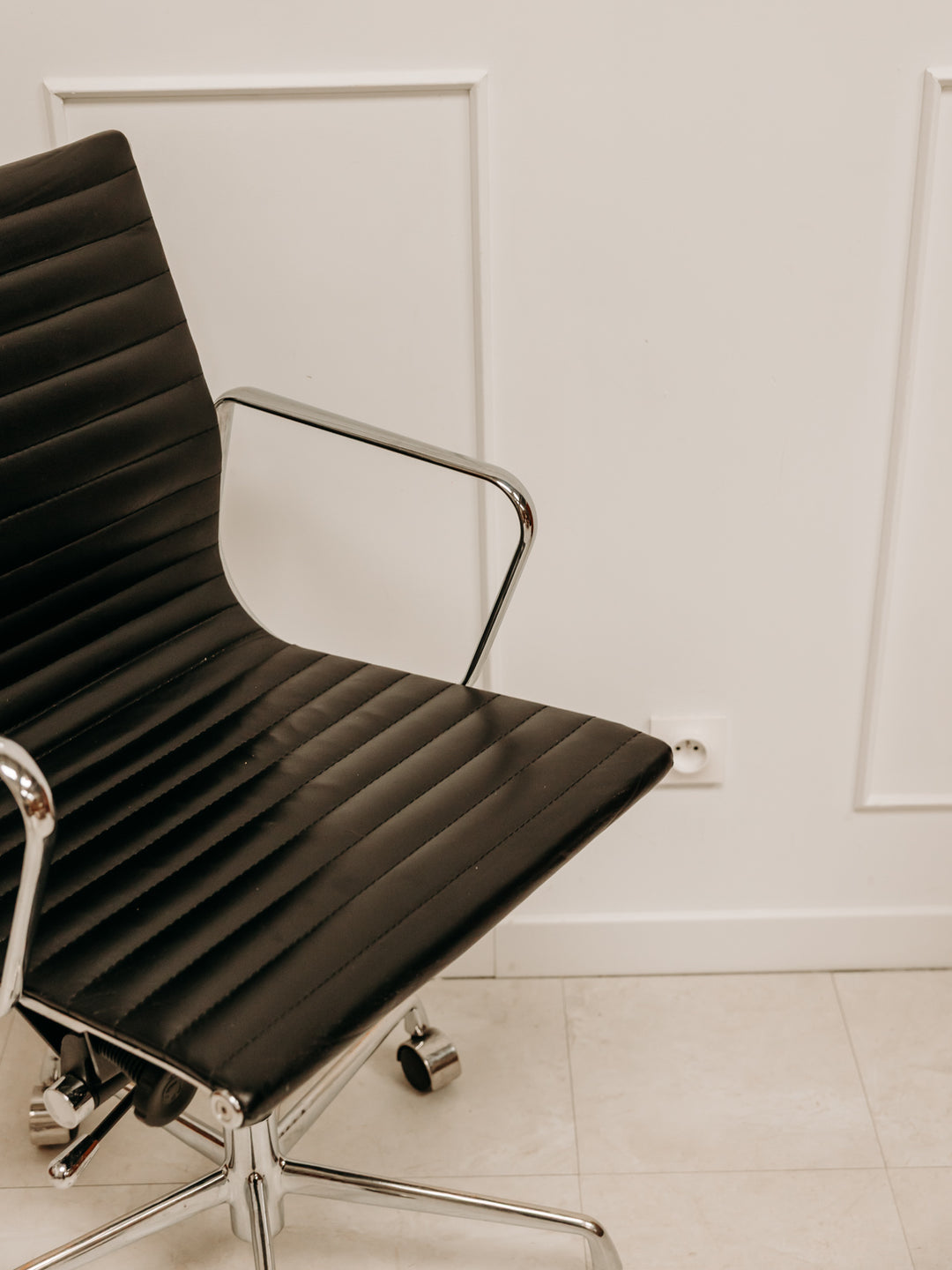 alma-chaise-skaï-1090-5