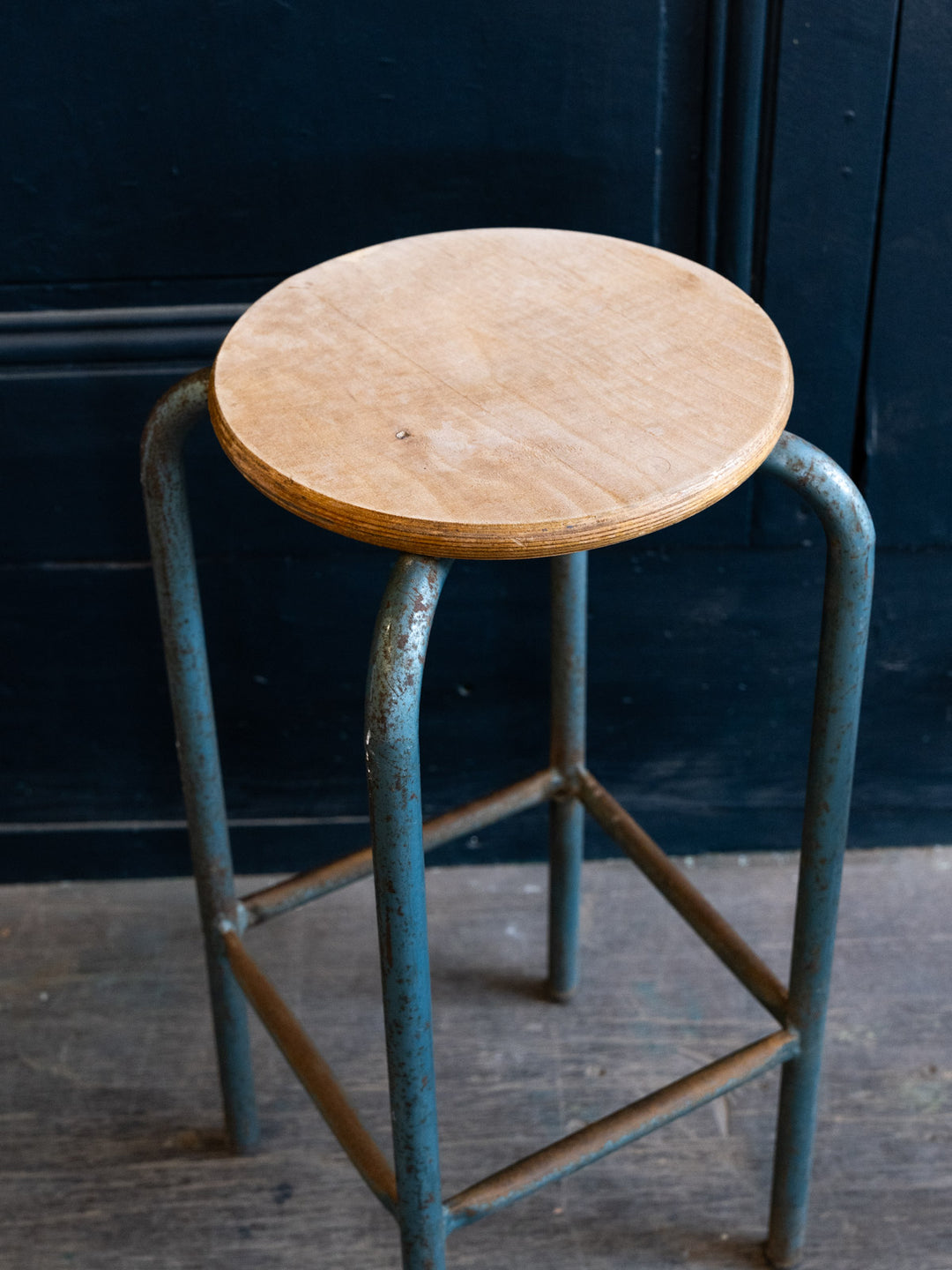 BD-101224-3-TABOURET-HAUT-4.jpg