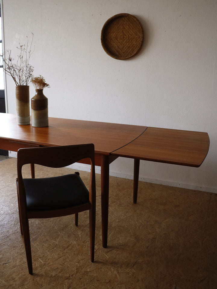 karla-table-à-manger-teck-1025-7