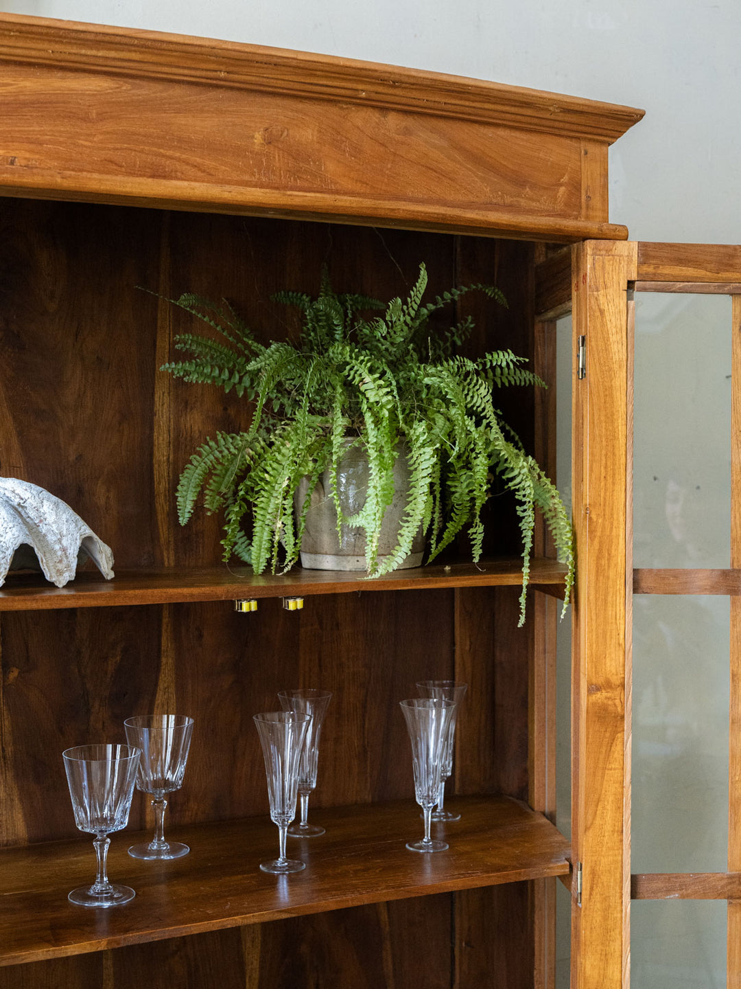 victoria-vitrine-bois-1280-5