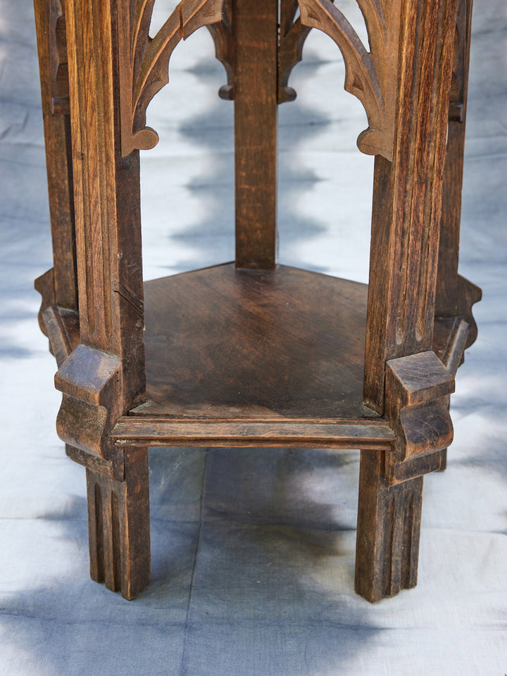 francine-table-appoint-bois-gothique-style-1114-9