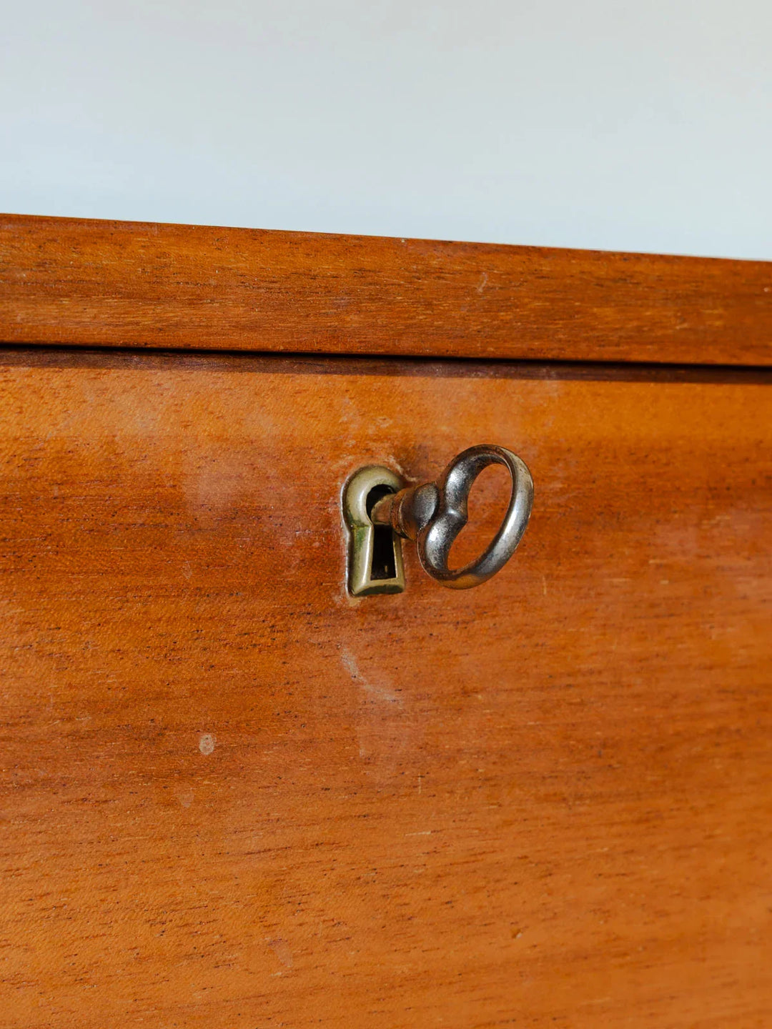 olga-commode-teck-256-5