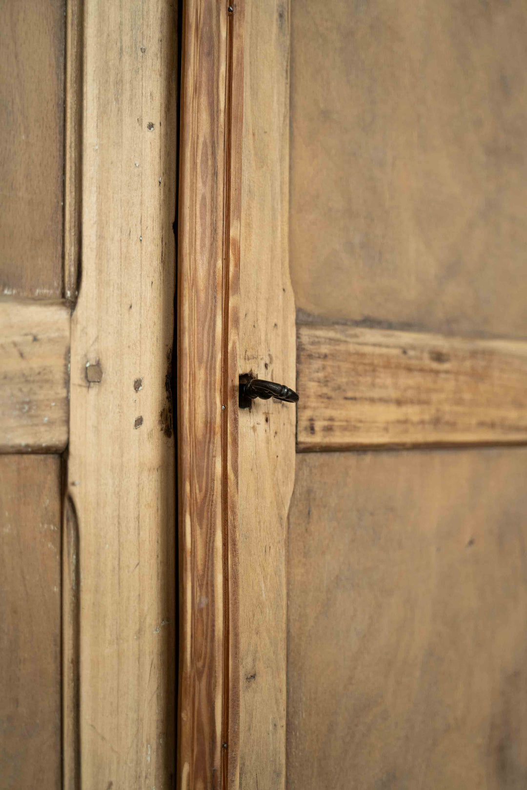blandine-armoire-bois-parisienne-520-13
