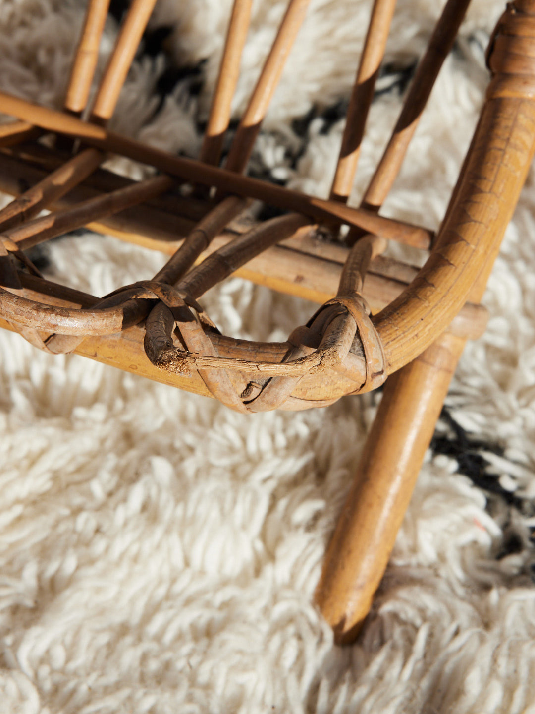 francine-table-appoint-rotin-vintage-1596-7