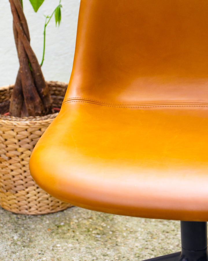 alma-chaise-cuir-1526-6