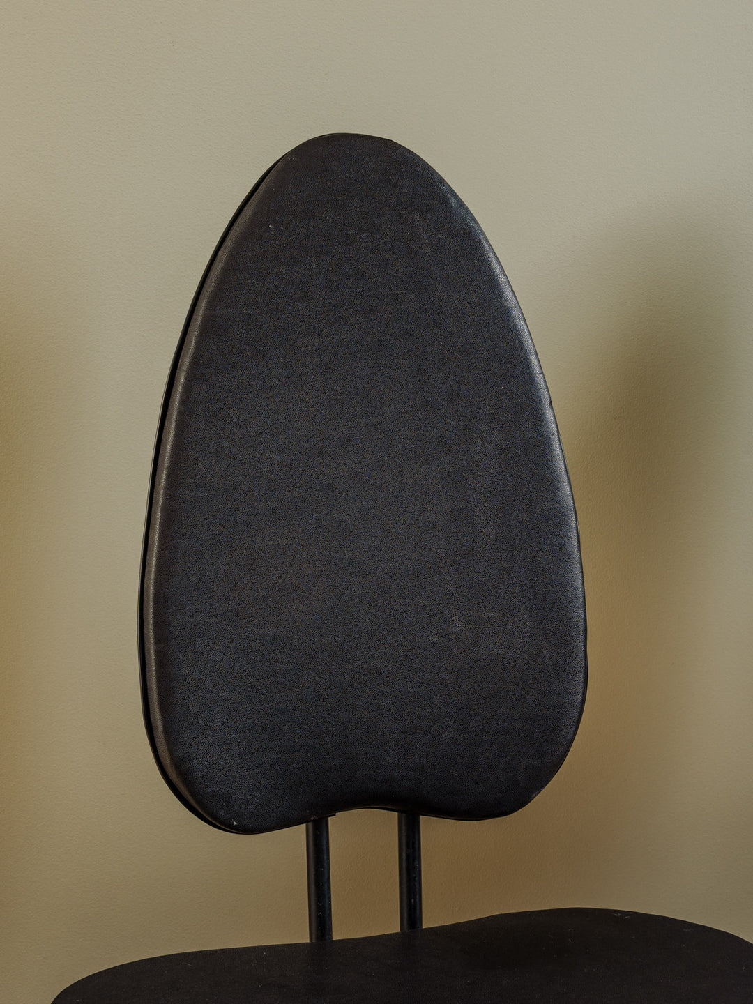 alma-chaise-simili-cuir-1291-7