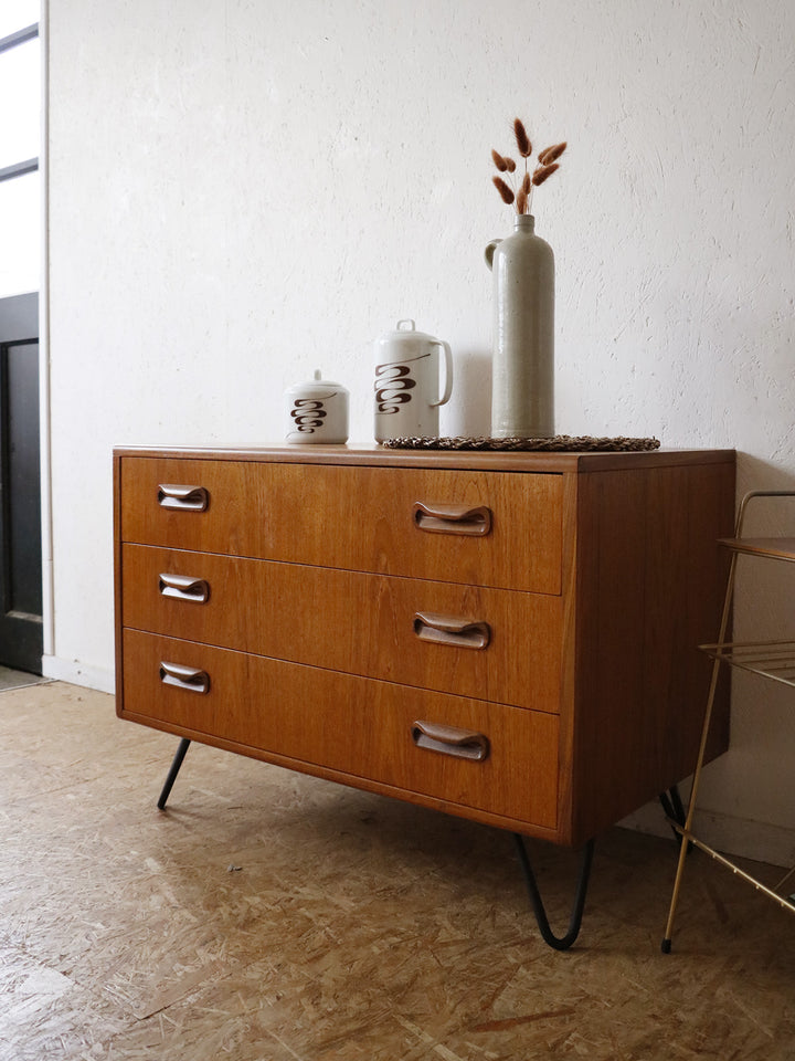 olga-commode-teck-302-4