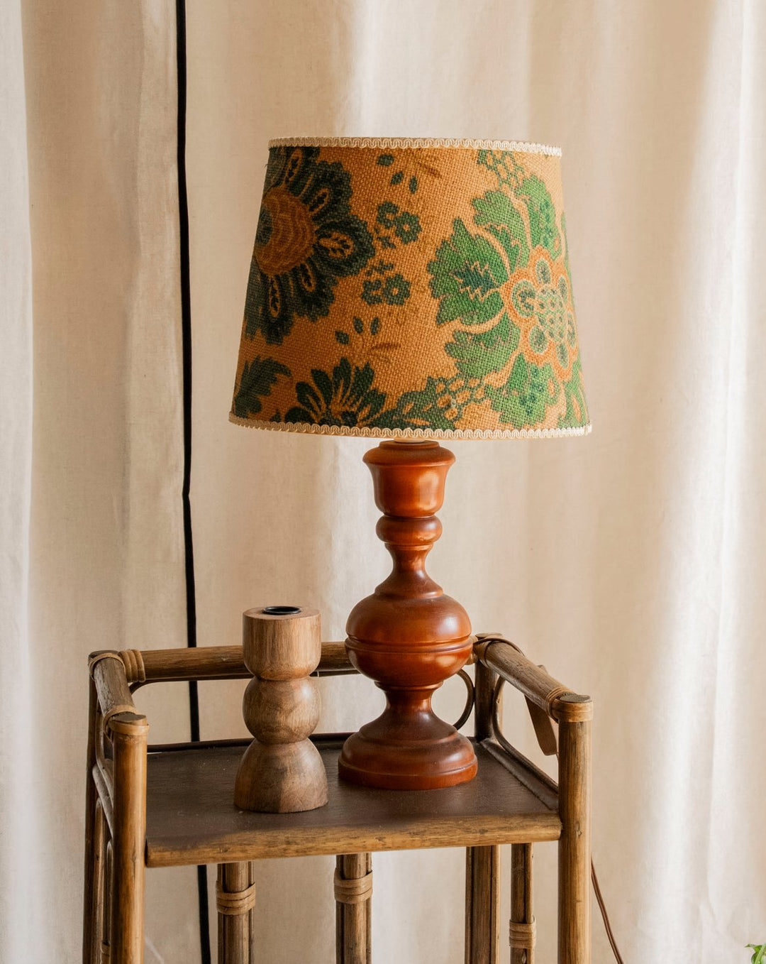 suzanne-lampe-à-poser-bois-576-1