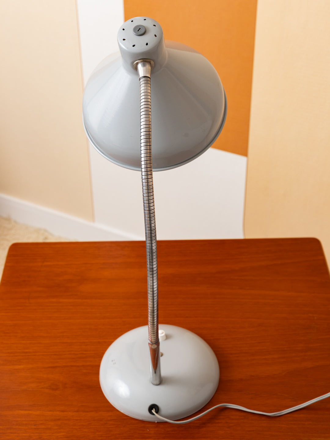 julia-lampe-a-poser-metal-industriel-vintage-sarlam-1067-10